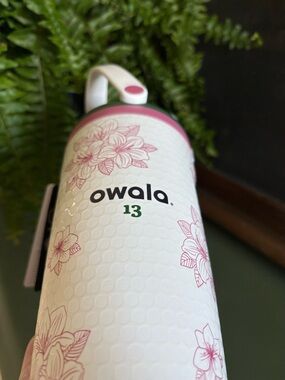 Owala Masters  ‘Zalea FreeSip Sway Azalea 13 Masters NWT Special Edition